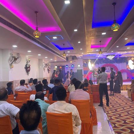 Hotel Mannu Grand Kanpur Exterior foto